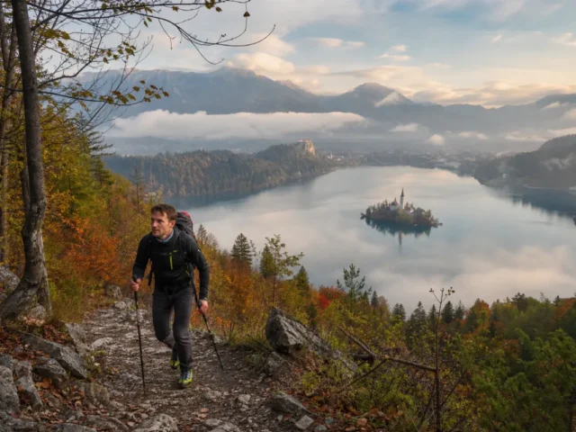 Skriti razgled na Blejsko jezero z mirne točke nad Bledom